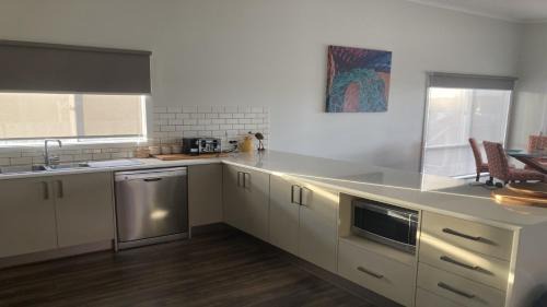 Lake Wangary House | Off The Net - New Listing - Esplanade Property With Views Of The Channel