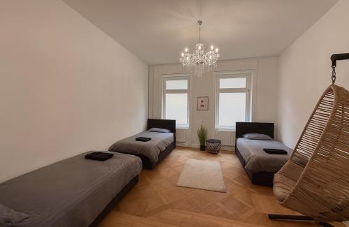 Offenbach am Main Apartment | Offenbach 200m2 12 Personen O1