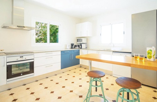 Sant Tomas Villa | OFFER FOR SEPTEMBER AND OCTOBER 2025