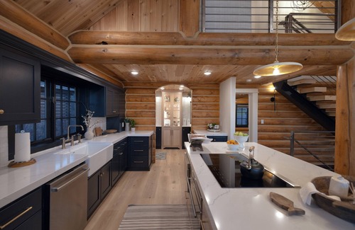 Victor House | Ogden's Fancy Fly Luxury Teton Springs Cabin in Victor, ID. A/C & Hot Tub