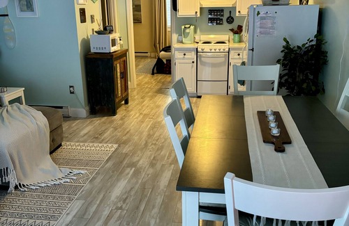 Ogunquit Condo | Ogunquit Condo Rental Ocean Towers! Wifi! Pool at complex! Walk2Beach!