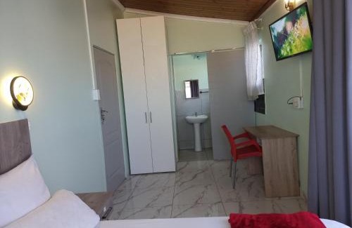 Kraaifontein House | Ojong's Guesthouse Kraaifontein - Eikendel