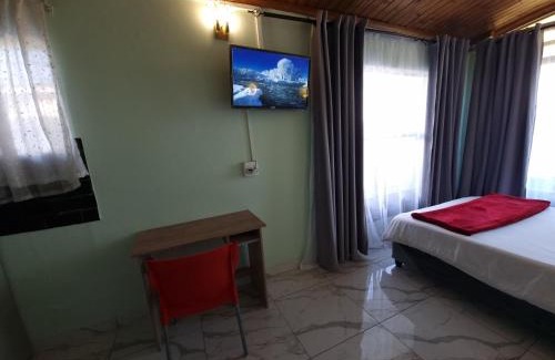 Kraaifontein House | Ojong's Guesthouse Kraaifontein - Eikendel