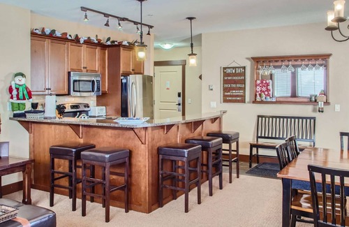 Big White Ski Resort Condo | Okanagan - Stonegate Resort Unit C103