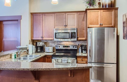 Big White Ski Resort Condo | Okanagan - Stonegate Resort Unit C402