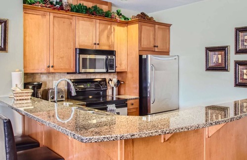 Big White Ski Resort Condo | Okanagan - Stonegate Resort Unit A102