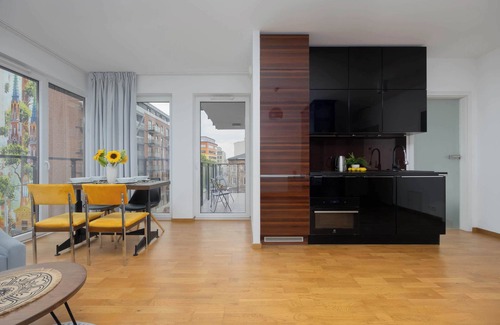 Praga Apartment | Okrzei 18 | Warsaw | Bright Apartment | Near PGE