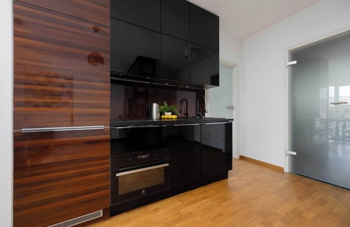 Praga Apartment | Okrzei 18 | Warsaw | Bright Apartment | Near PGE