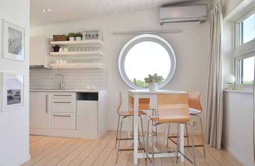 Stora Ror Villa | Öland full comfort with heated pool & evening sun