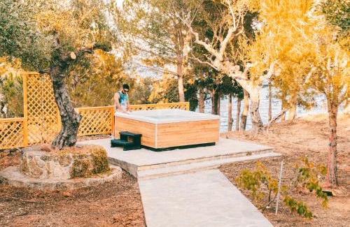 Akrotiri Villa | Olas y olivos