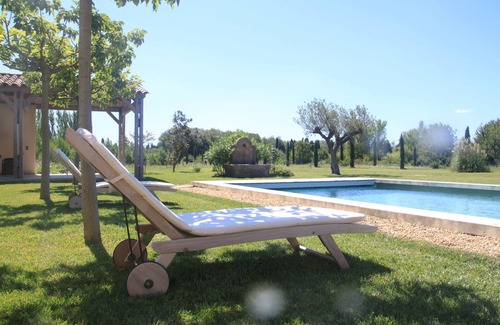 Chateaurenard House | Old elegantly renovated mill near Saint Rémy de Provence