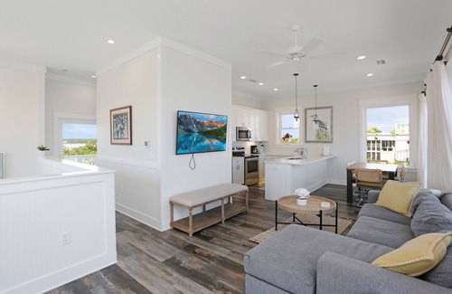 Indian Pass House | Old Florida, Near Boat Launch, St Vincent Island, Beach Front ~ Fisherman's Cove