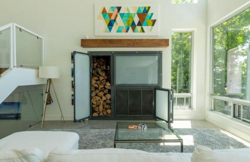 Traverse City House | Old Mission Peninsula Luxury on West Bay