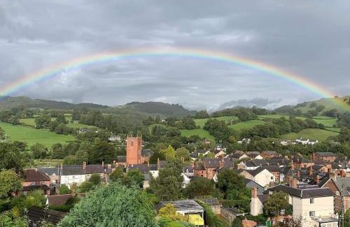 Llanfyllin Hotel | Old New Inn, Llanfyllin