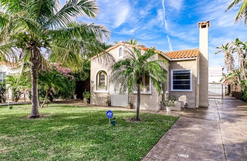 Old Northwood House | Old Northwood Mission Home with Alfresco Patio & AC - Snowbird-Friendly