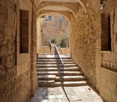 Cospicua Apartment | Old refurbished Apartment in Bormla