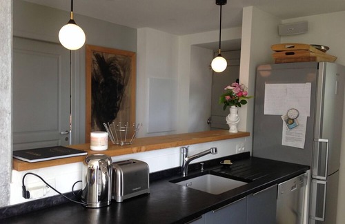 Guethary House | Old renovated Basque house, 200 m away from Cénitz Beach, with a view of the sea