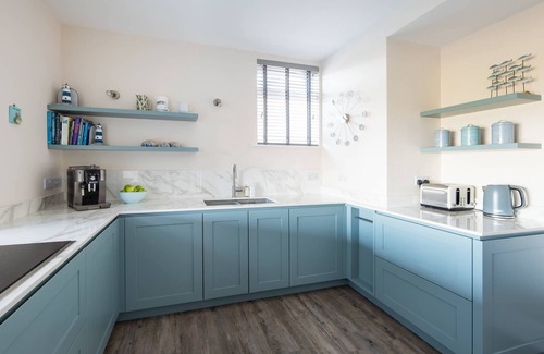 Salcombe House | Old Sail Loft - a house that sleeps 10 guests in 5 bedrooms
