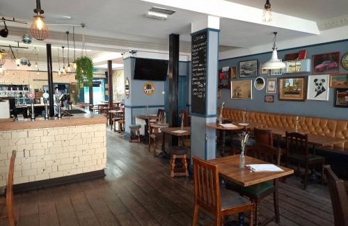Hackney Central Hotel | Old Ship Inn Hackney