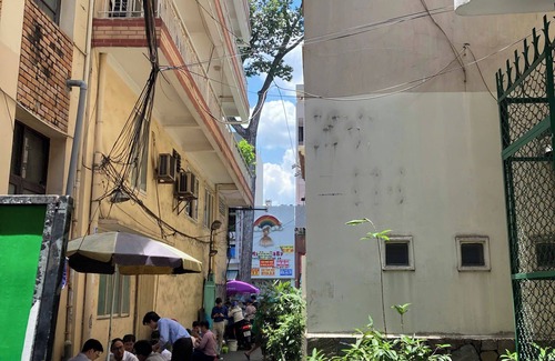 District 3 Apartment | Old Town Elegance | Local Vibes, Central Stay