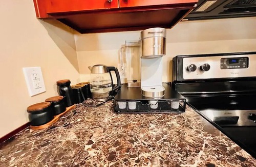 Olde Town House | Old Town Issaquah Gem - 20 Mins to Seattle & Bellevue