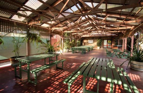 Broken Hill Hotel | Old Willyama Motor Inn