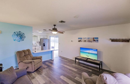 Englewood Apartment | Olde Englewood Nook-Near the beaches