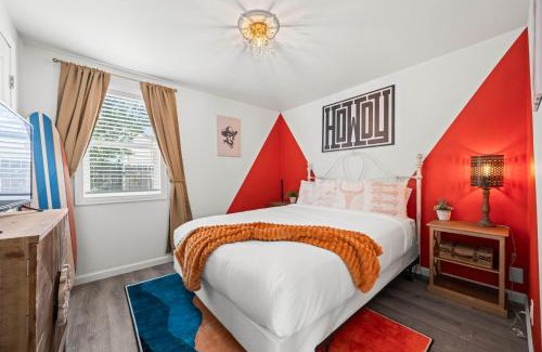Arvada House | Olde Town Gem 5 Tvs Hot Tub & Game Yard