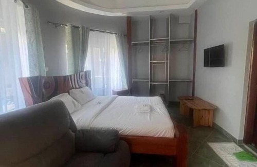 Narok Hotel | Oleng'oti Gardens Narok