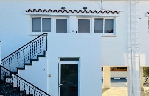 Pyla Apartment | Olive Bloom