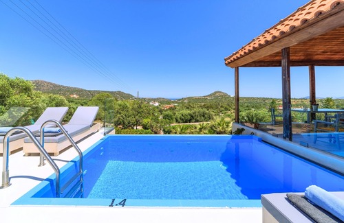 Vathi House | Olive Green Villa With Private Heated Pool