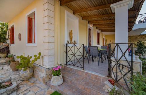 Pantokratoras Apartment | Olive Tree Apartment