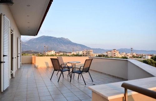 Kalamata Villa | Olive Villa