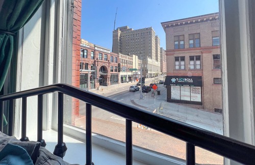 Downtown - Waterfront House | Oliver Inn | Suite 15 | Mayor Snively