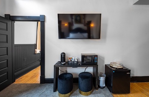 Downtown - Waterfront House | Oliver Inn | Suite 9 | Knudsen