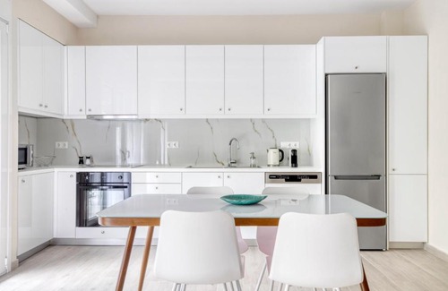 Athens Apartment | Olivia -Deluxe apartment in Athens