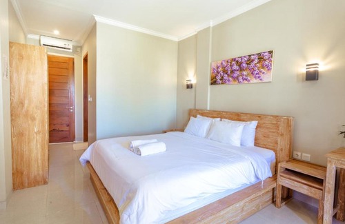 Batu Bolong House | Olivia Guesthouse by ecommerceloka