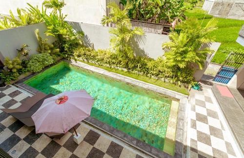 Batu Bolong House | Olivia Guesthouse by ecommerceloka
