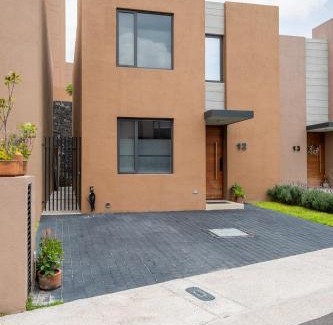 El Marques House | Olivia's home in Zibata Queretaro