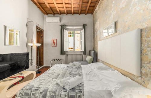 Santo Spirito House | Oltrarno Artisan Residence C&G
