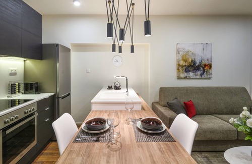 Thessaloniki City Centre Apartment | Olvios Design Suite