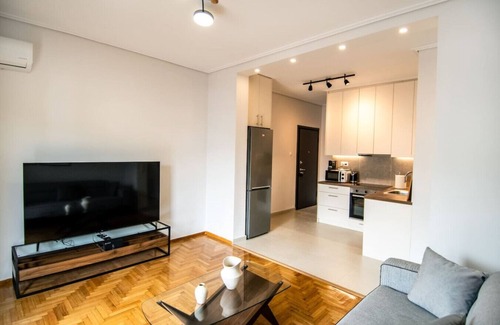 Kinosargous Condo | Olympian Zeus top location