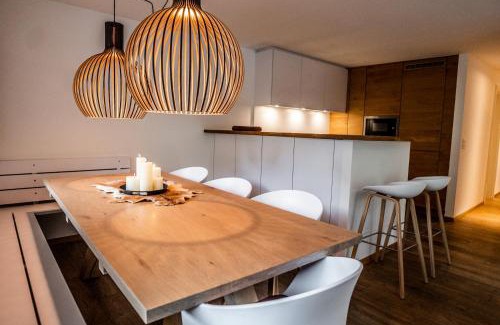 Saint-Pierre-de-Clages Apartment | Olympic R2 - pied des pistes - carless holidays!