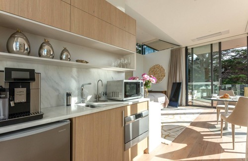 Waiheke Island Villa | Omana Luxury Villa on Waiheke Island Four intimate villas with private beach