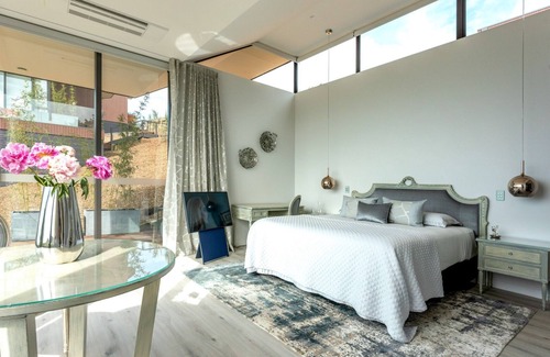 Waiheke Island Villa | Omana Luxury Villa on Waiheke Island Four intimate villas with private beach