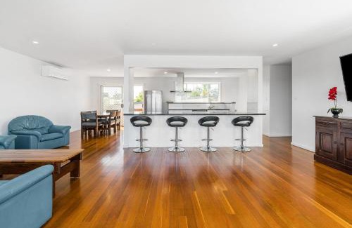 Iluka House | Omaroo