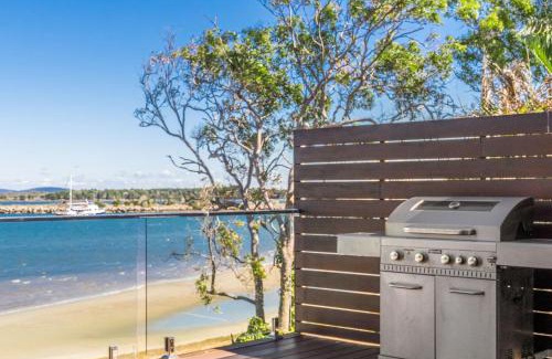 Iluka House | Omaroo