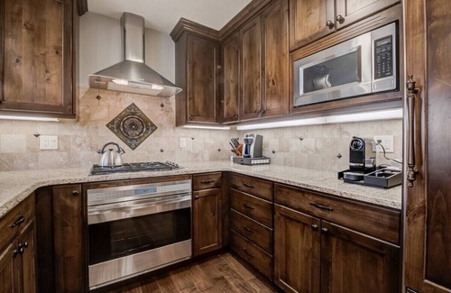 Park City Condo | OMG- Luxury 1 BDR Suite Pool Hyatt Canyons