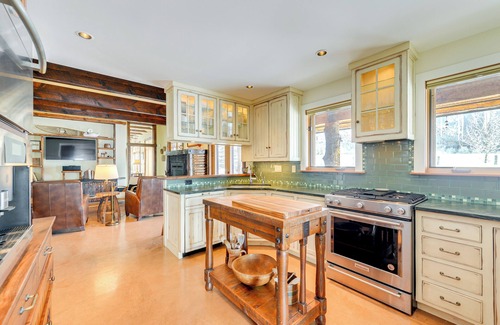Bedford House | On 20 Scenic Acres: Mtn Retreat in Star Valley