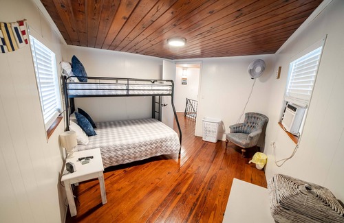 Buckhead Ridge House | On Channel To Lake, 3 Boat Slips, Pet Friendly, WiFi, near okeetantee.